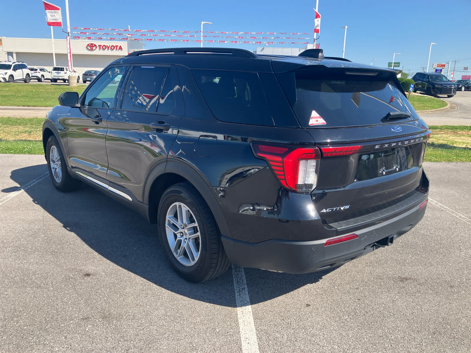 2025 Ford Explorer Active