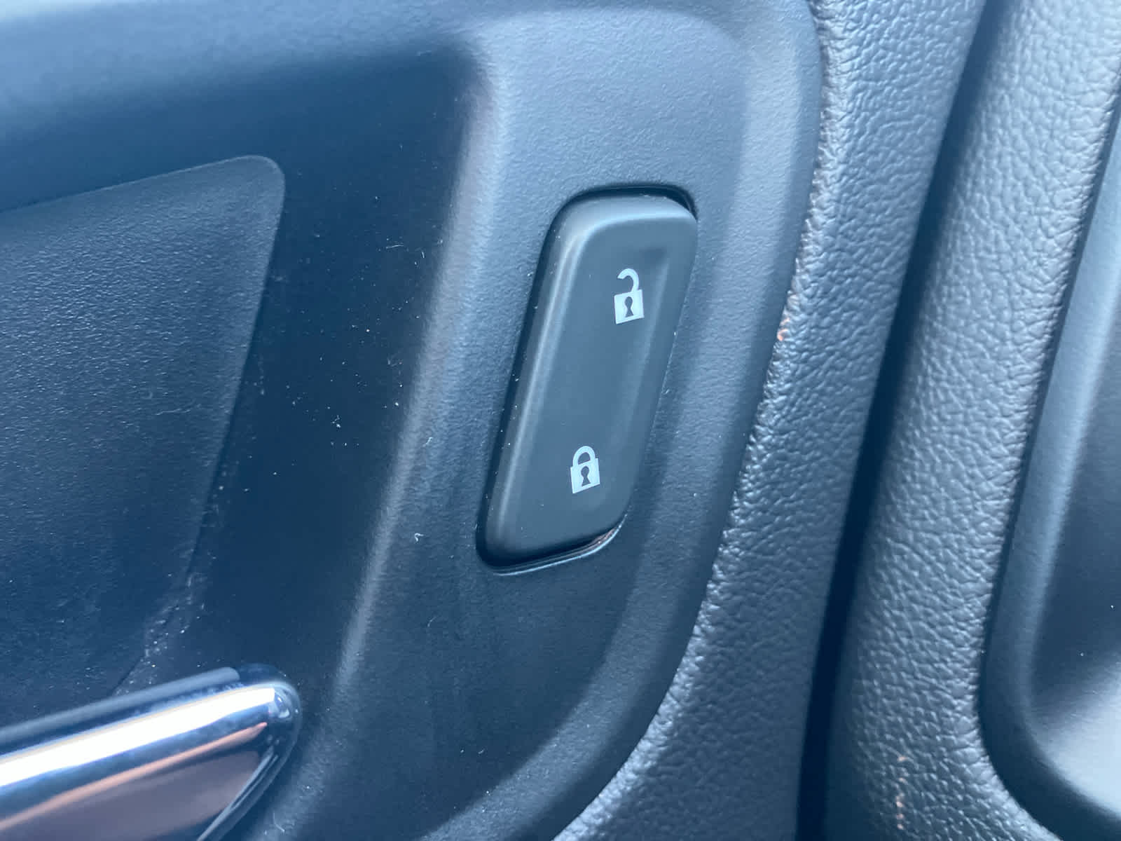 2021 Chevrolet Colorado ZR2 - Photo 12