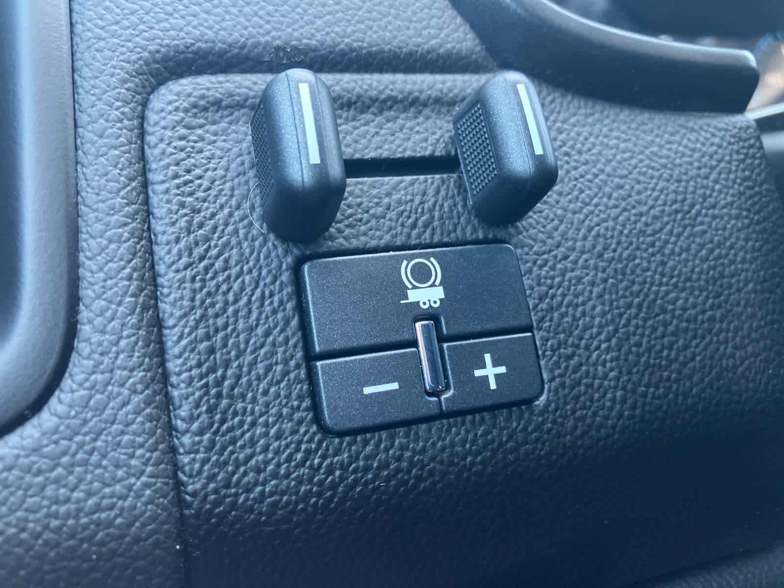 2021 Chevrolet Colorado ZR2 - Photo 14