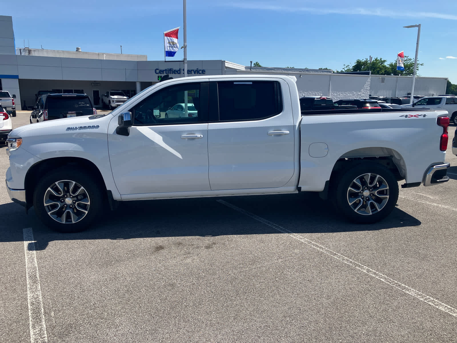 2024 Chevrolet Silverado 1500 LT (2FL)