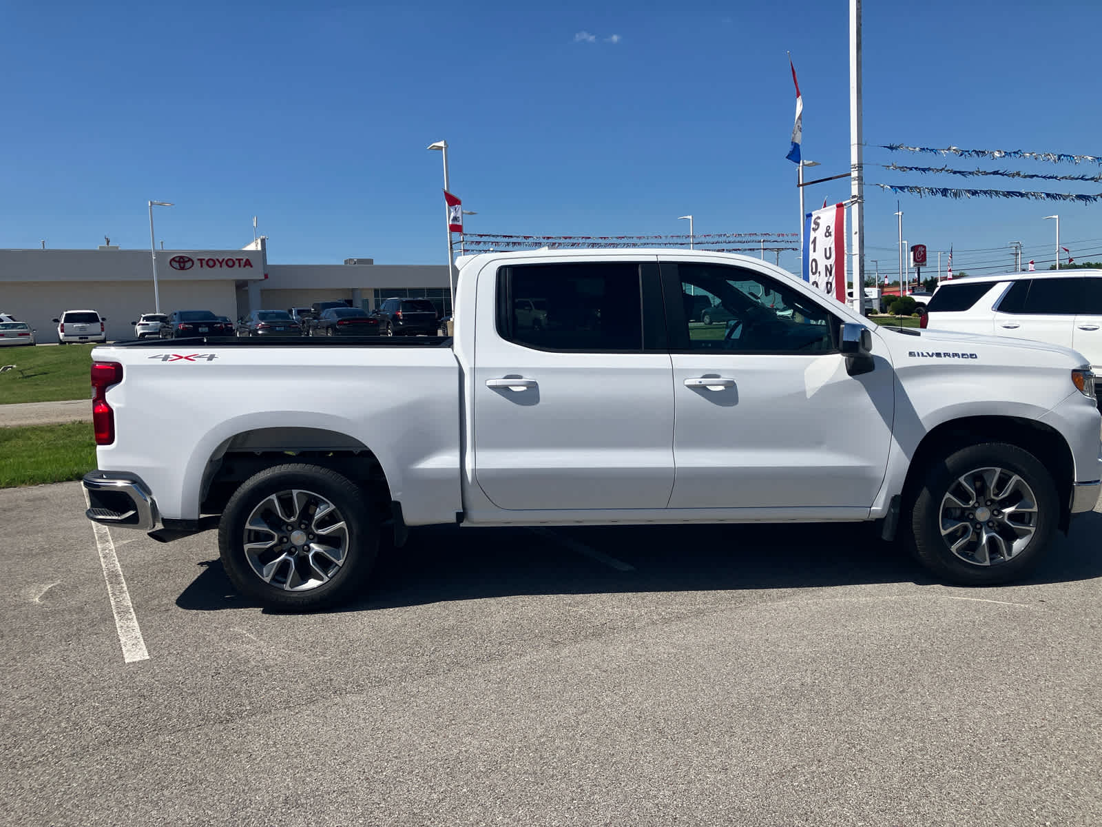 2024 Chevrolet Silverado 1500 LT (2FL)
