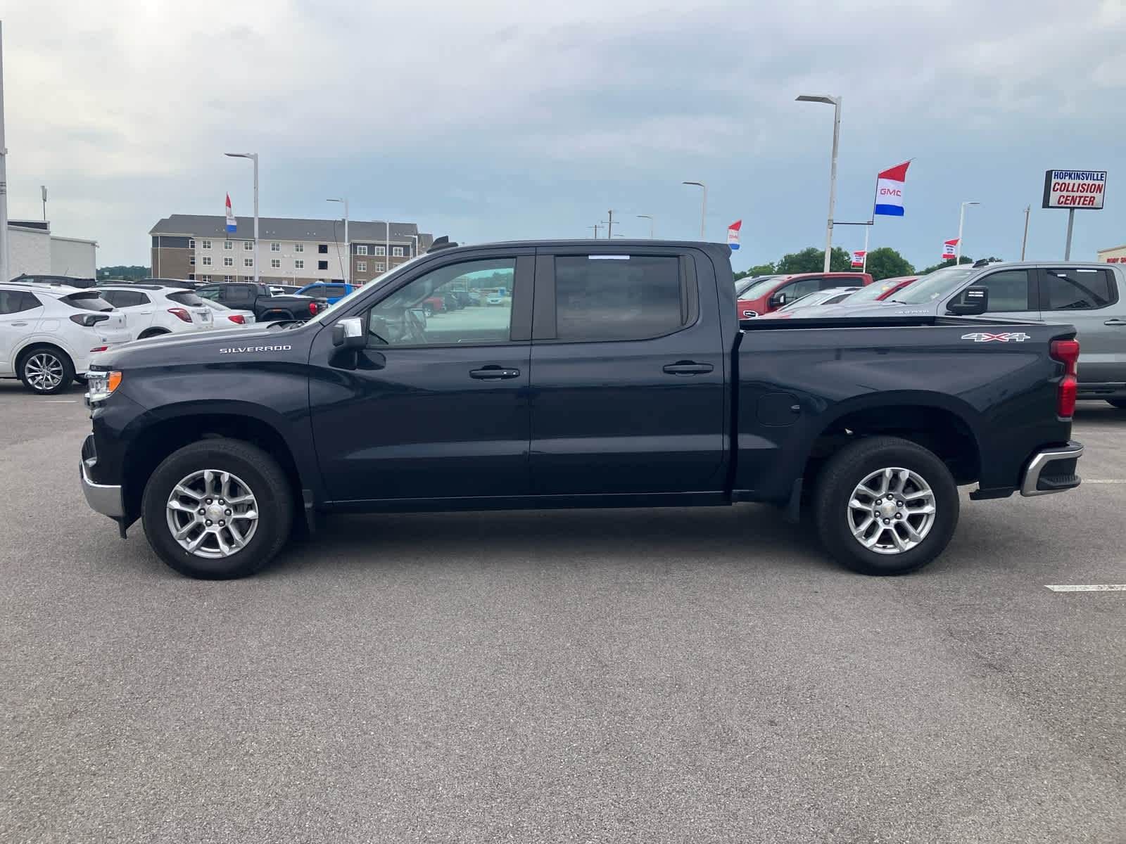 2022 Chevrolet Silverado 1500 LT (2FL)