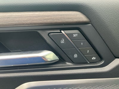 2025 GMC Acadia Denali