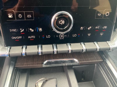 2025 GMC Acadia Denali
