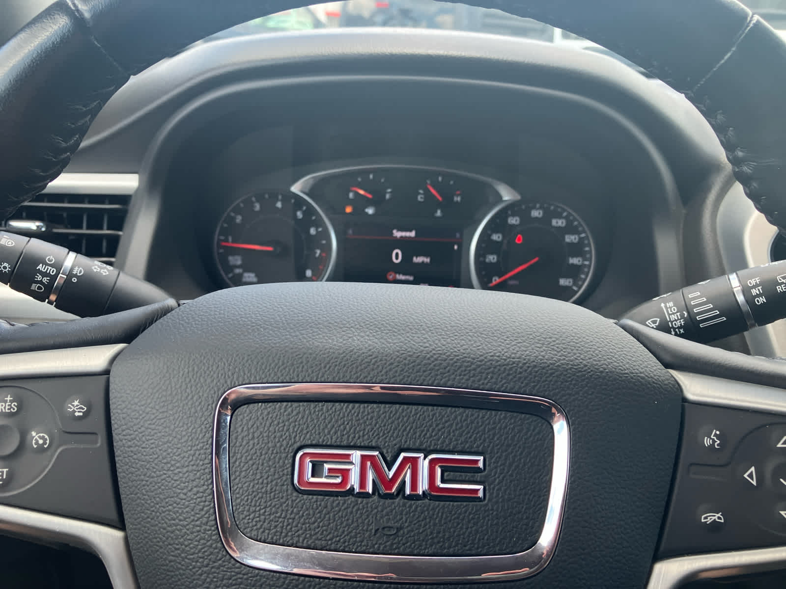 2021 GMC Acadia SLT