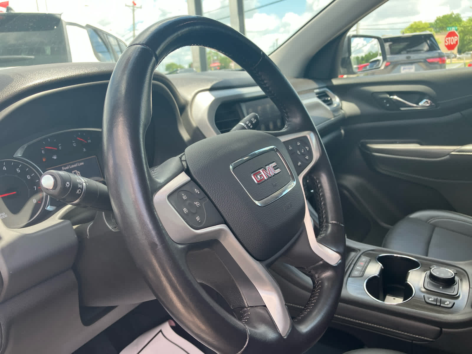 2021 GMC Acadia SLT
