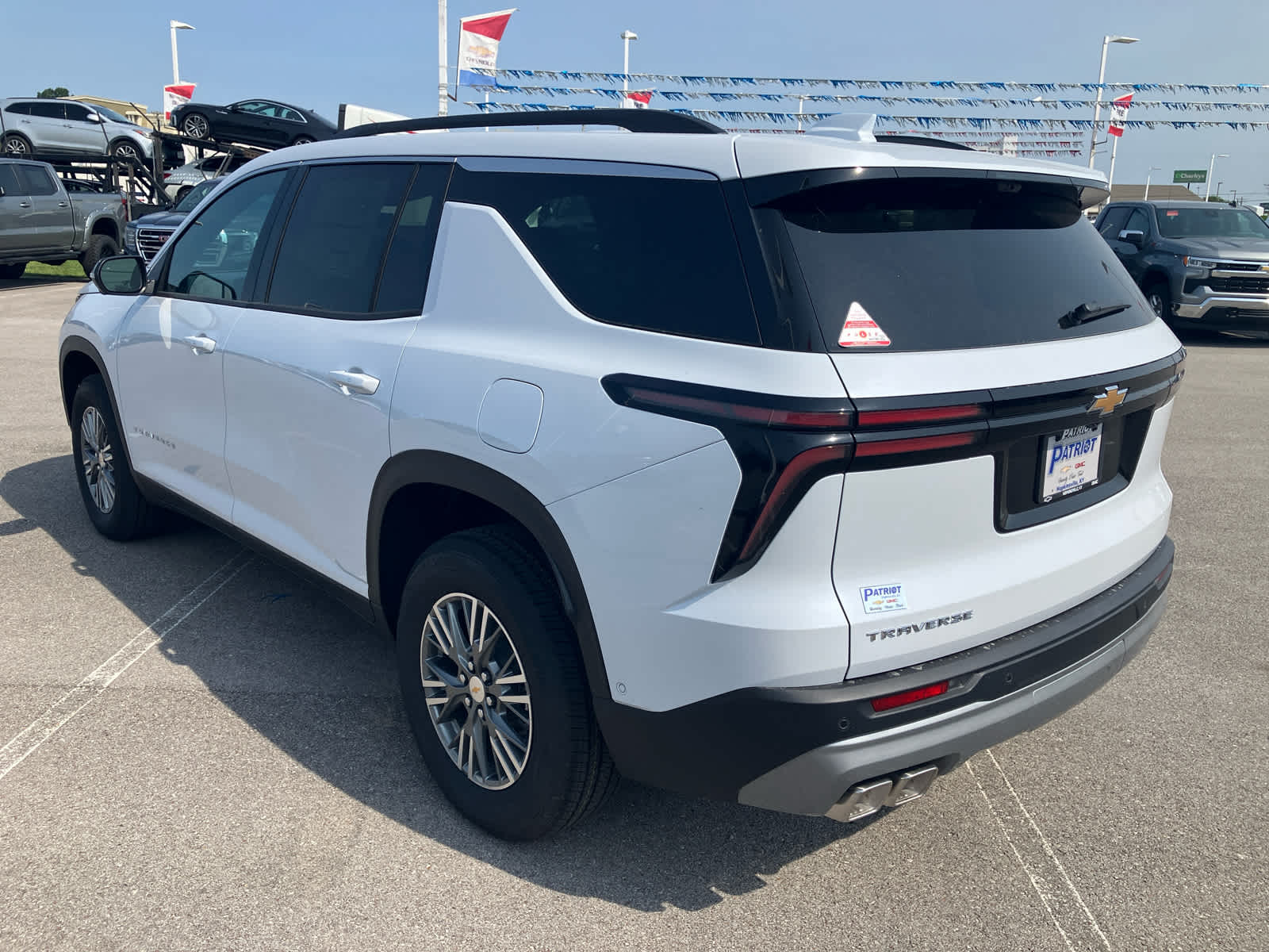 2027 Chevrolet Traverse LT