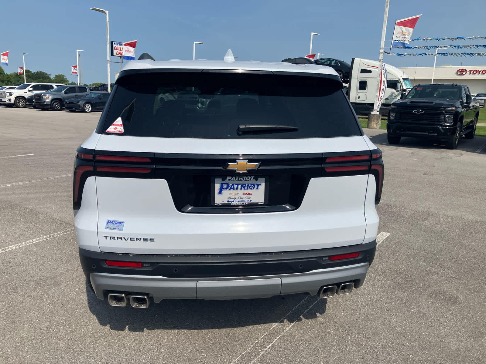 2027 Chevrolet Traverse LT
