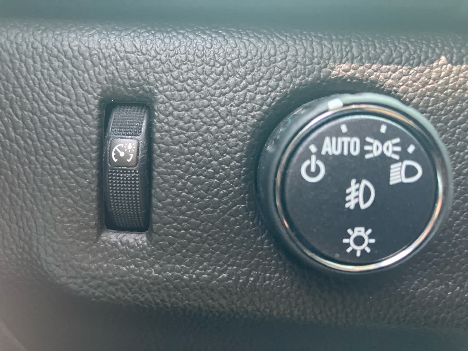 2021 GMC Canyon 4WD AT4 w/Leather