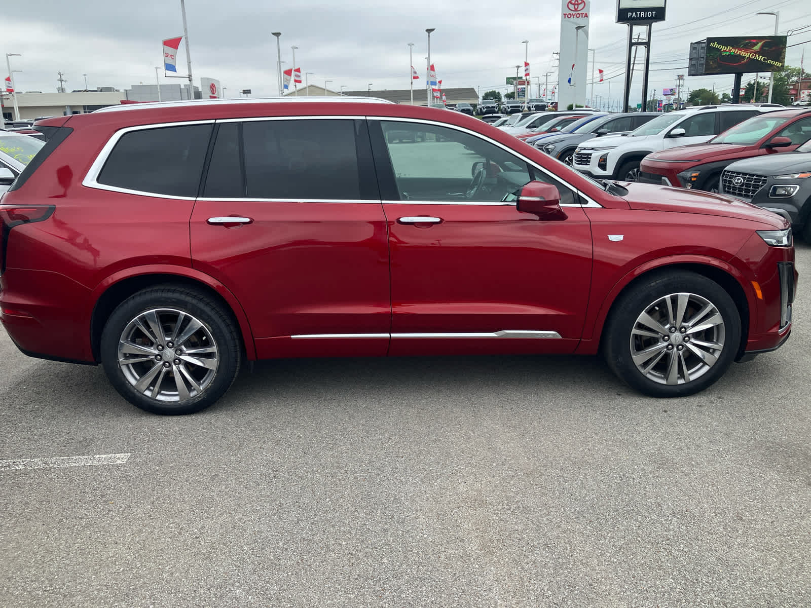 2023 Cadillac XT6 Premium Luxury