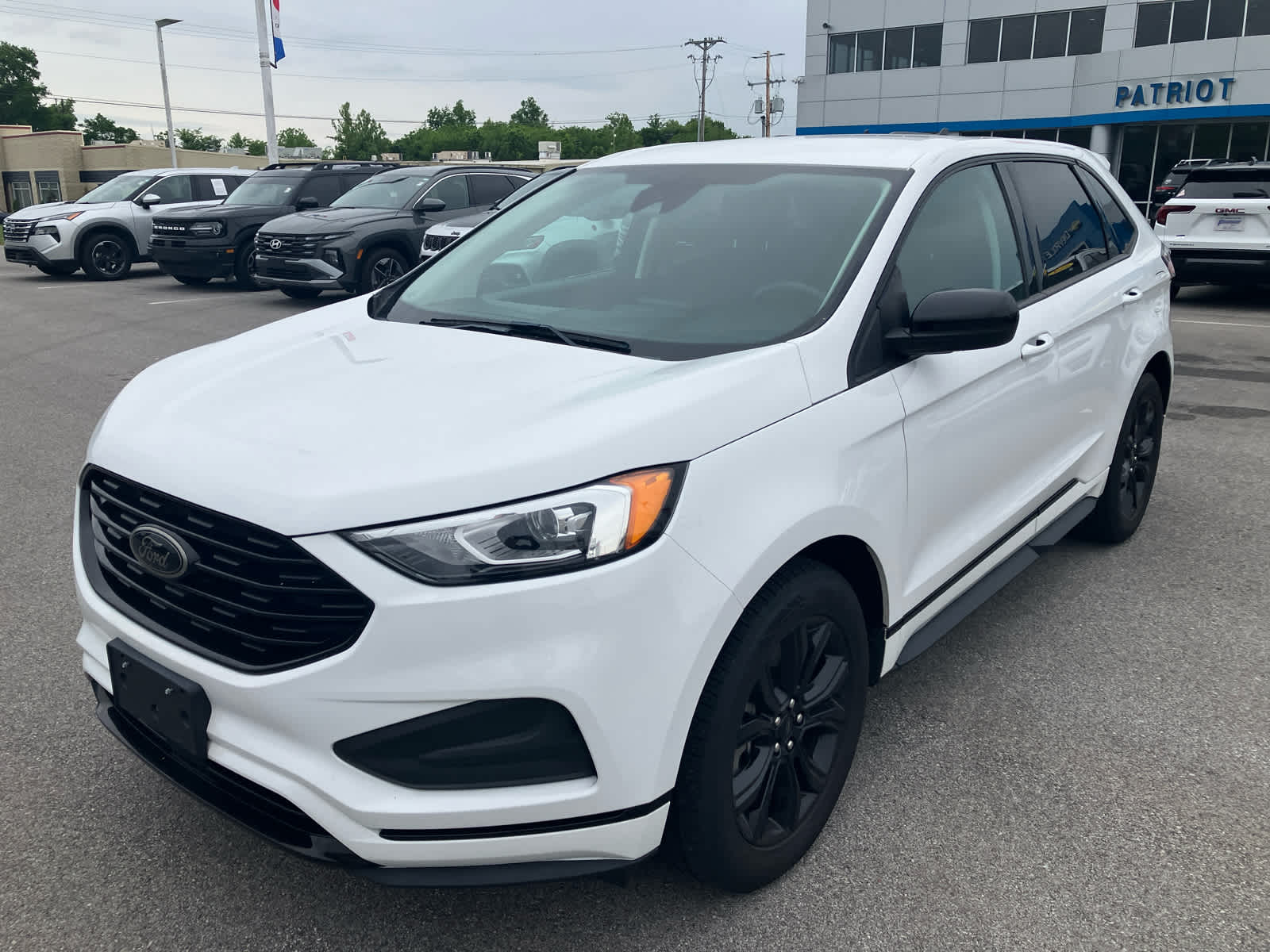2022 Ford Edge SE
