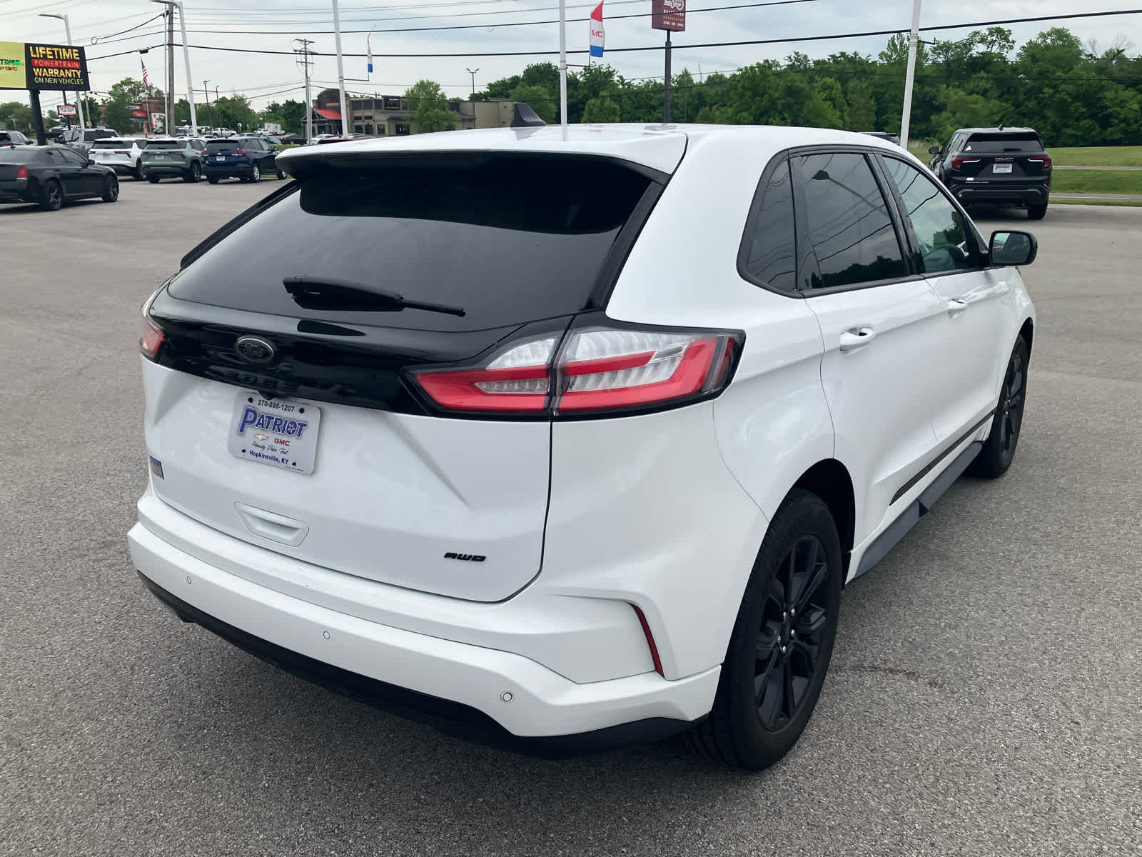2022 Ford Edge SE