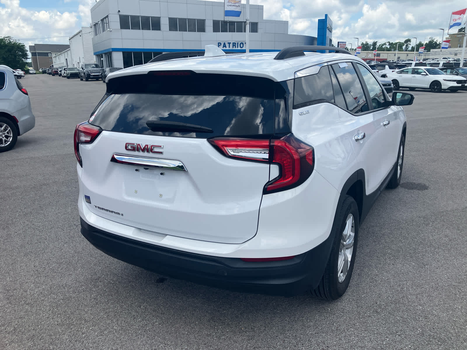 2022 GMC Terrain SLE