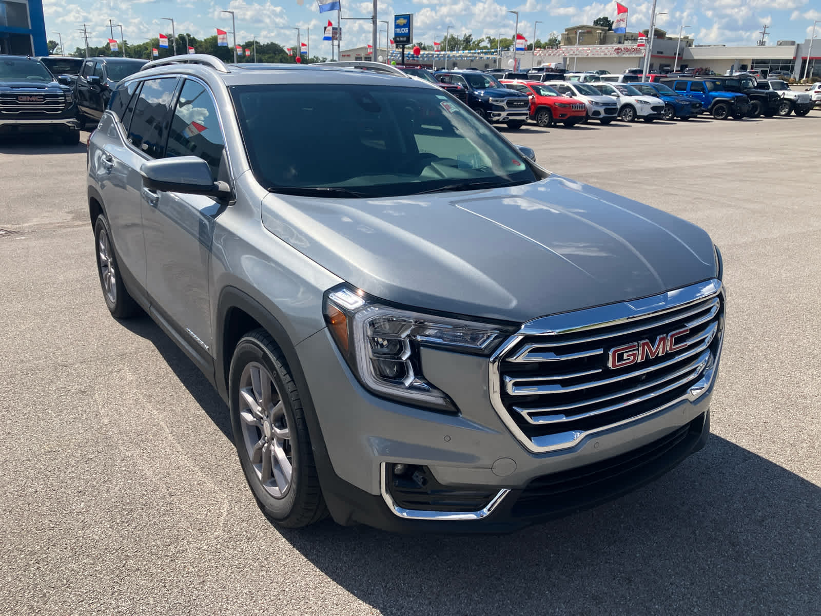 2024 GMC Terrain SLT
