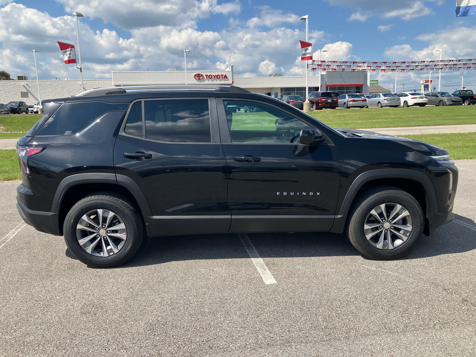 2027 Chevrolet Equinox LT