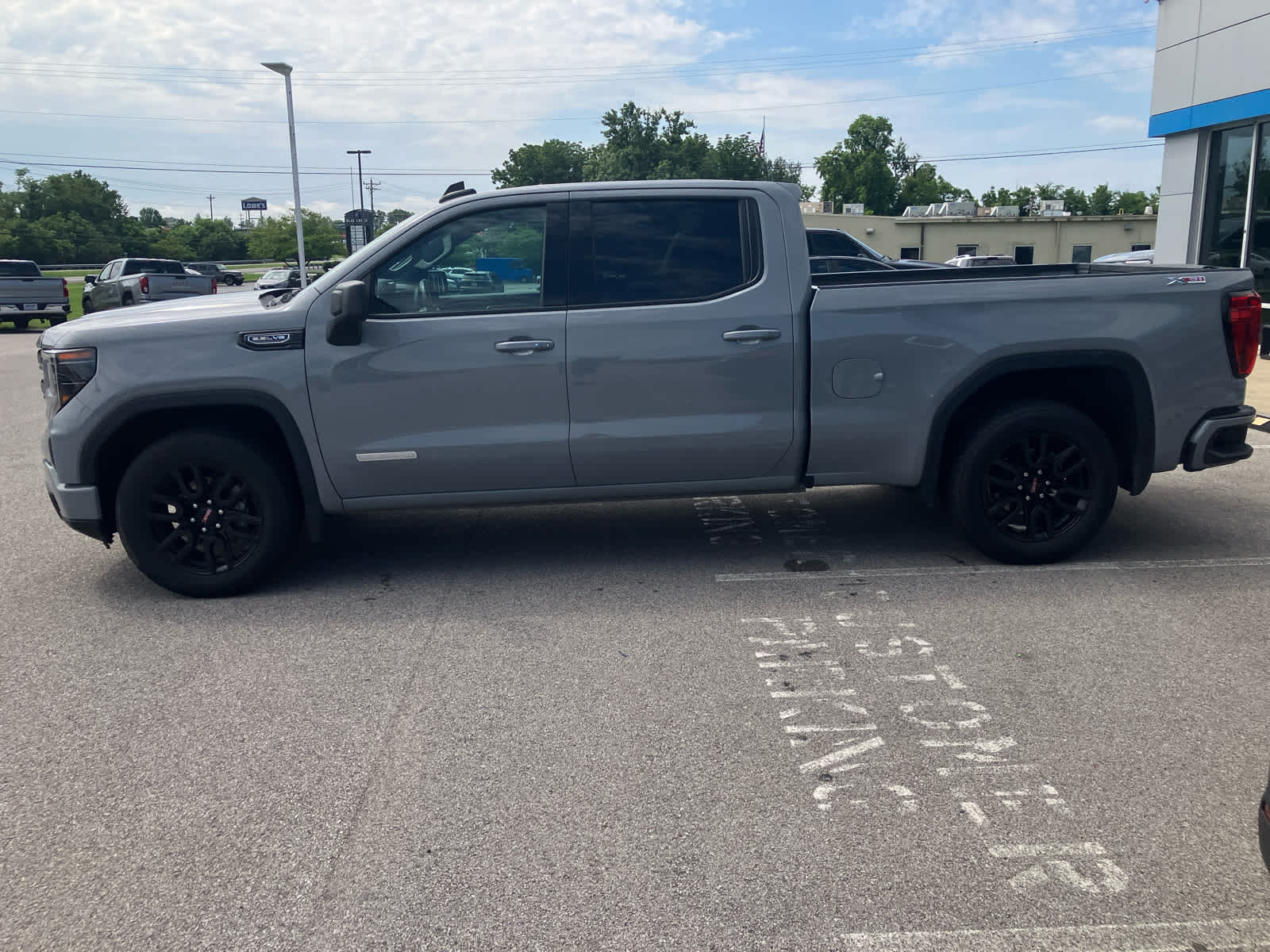 2024 GMC Sierra 1500 Elevation