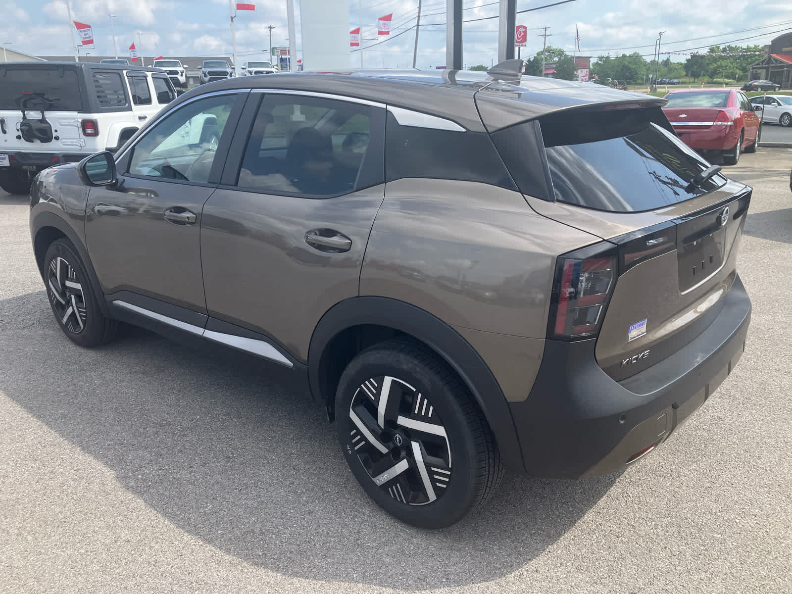 2025 Nissan Kicks SV