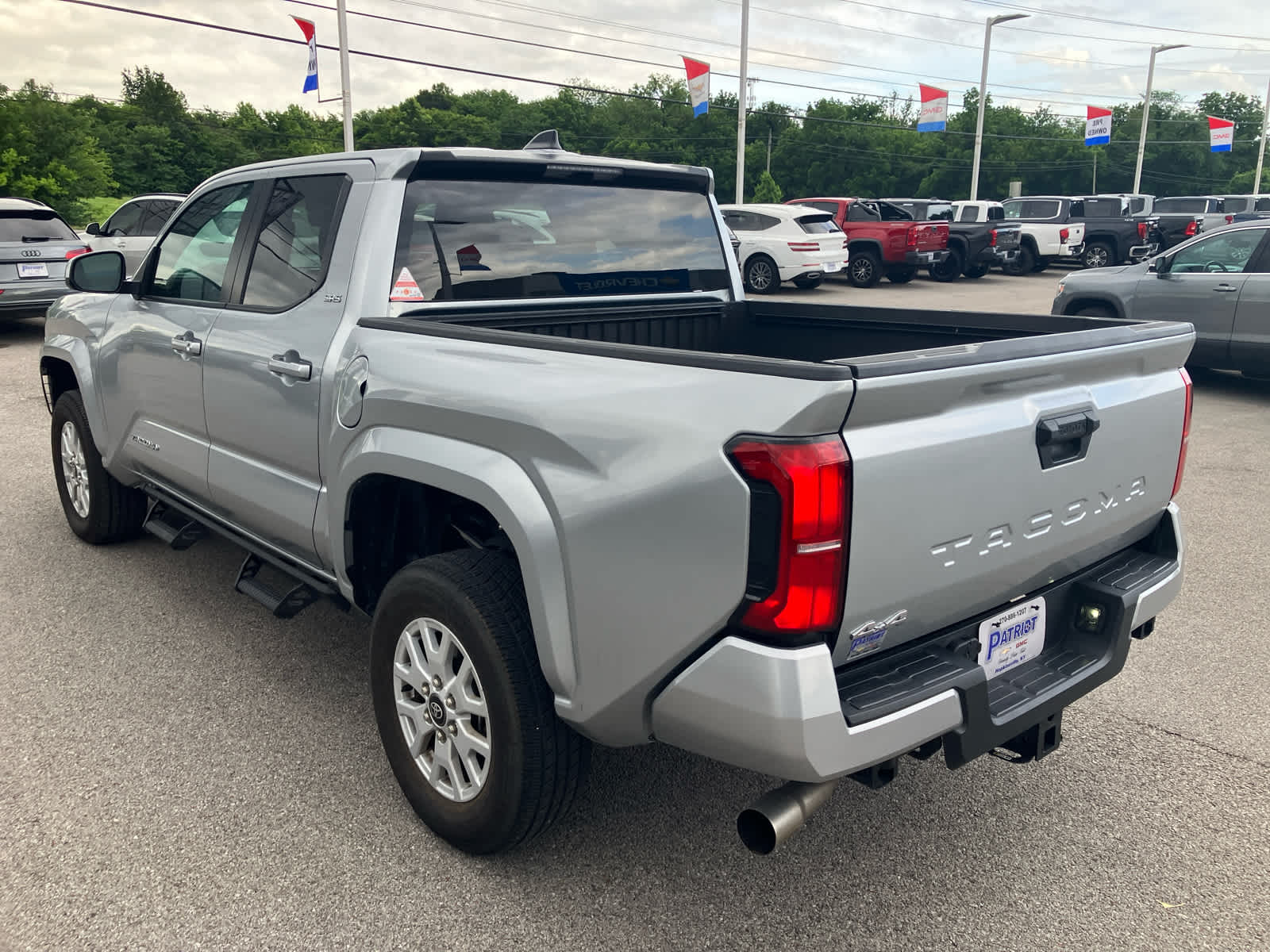 2024 Toyota Tacoma 4WD SR5