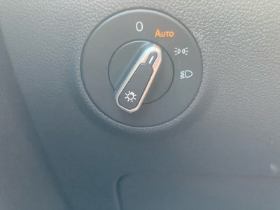 2025 Volkswagen Taos SE Black