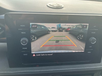 2025 Volkswagen Taos SE Black