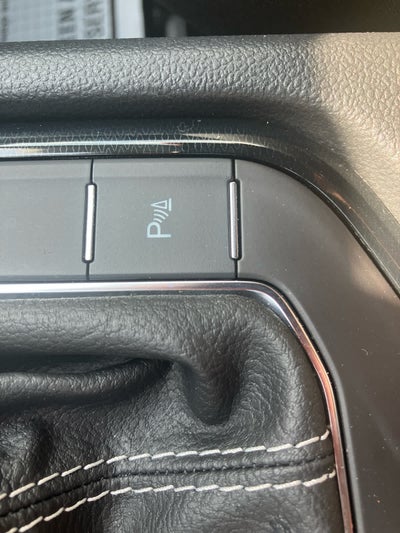 2025 Volkswagen Taos SE Black