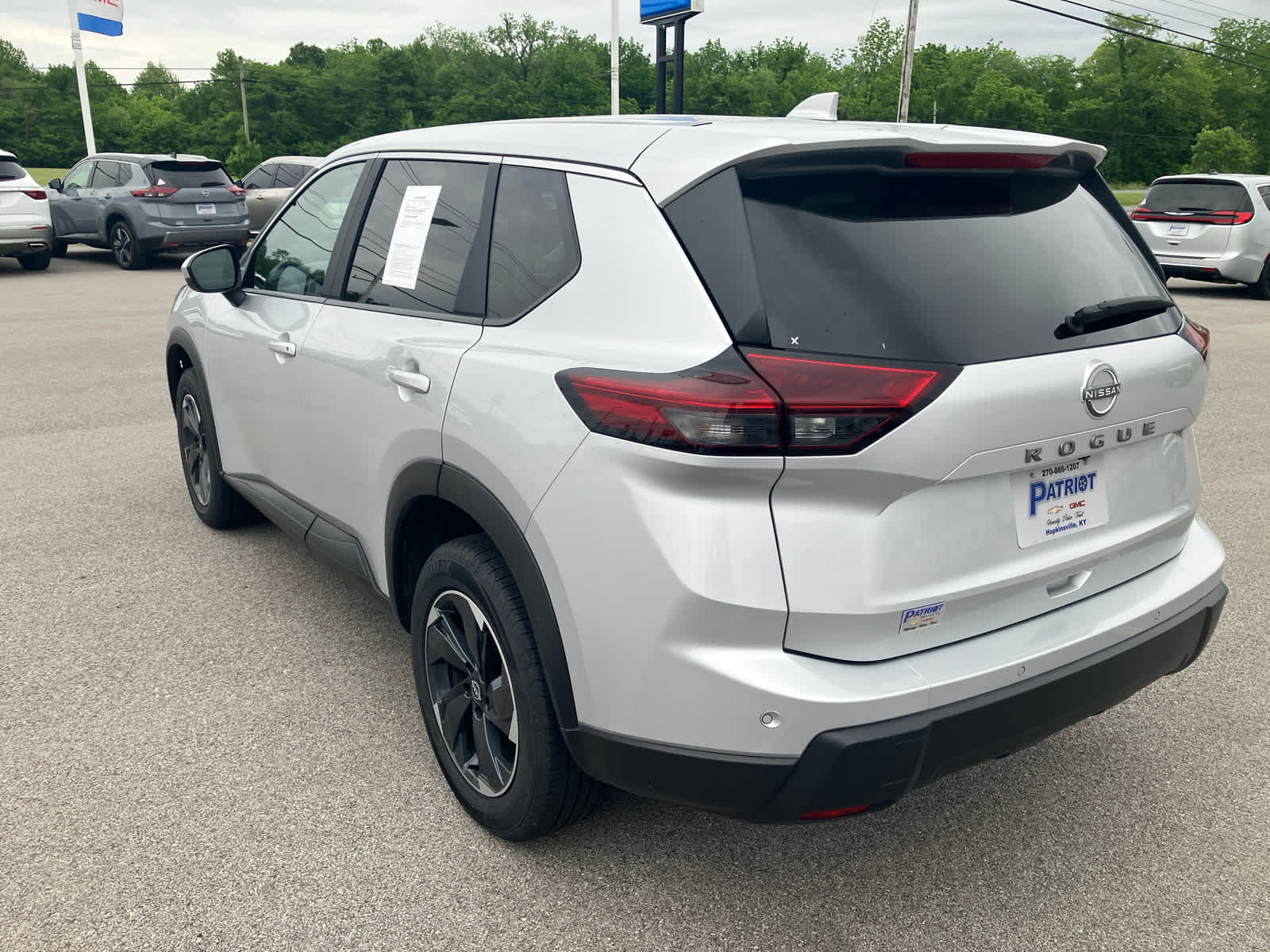 2025 Nissan Rogue SV
