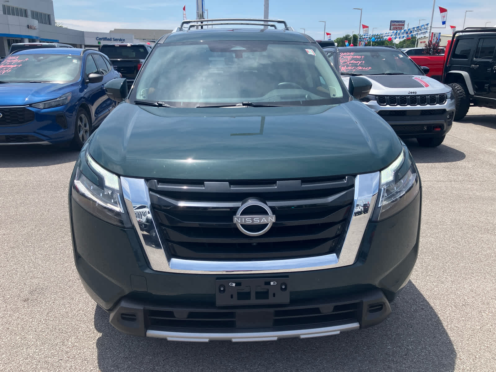 2024 Nissan Pathfinder Platinum