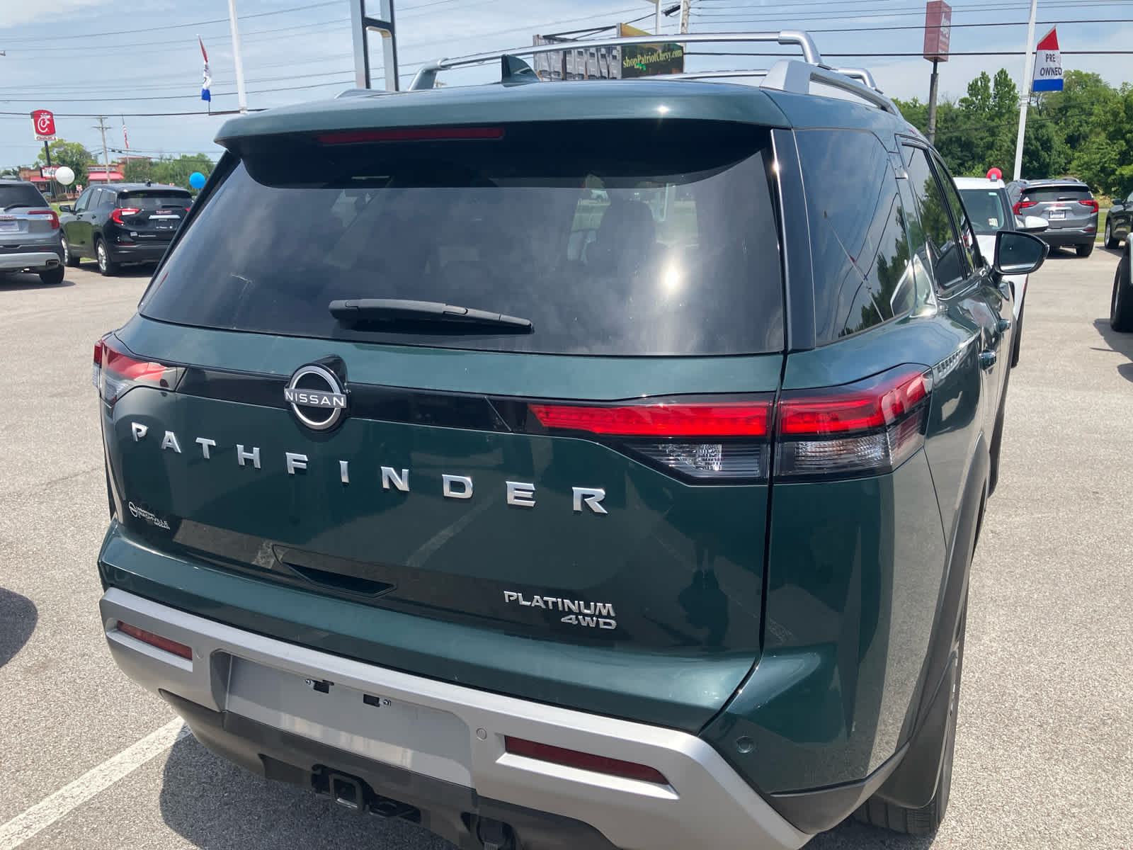2024 Nissan Pathfinder Platinum