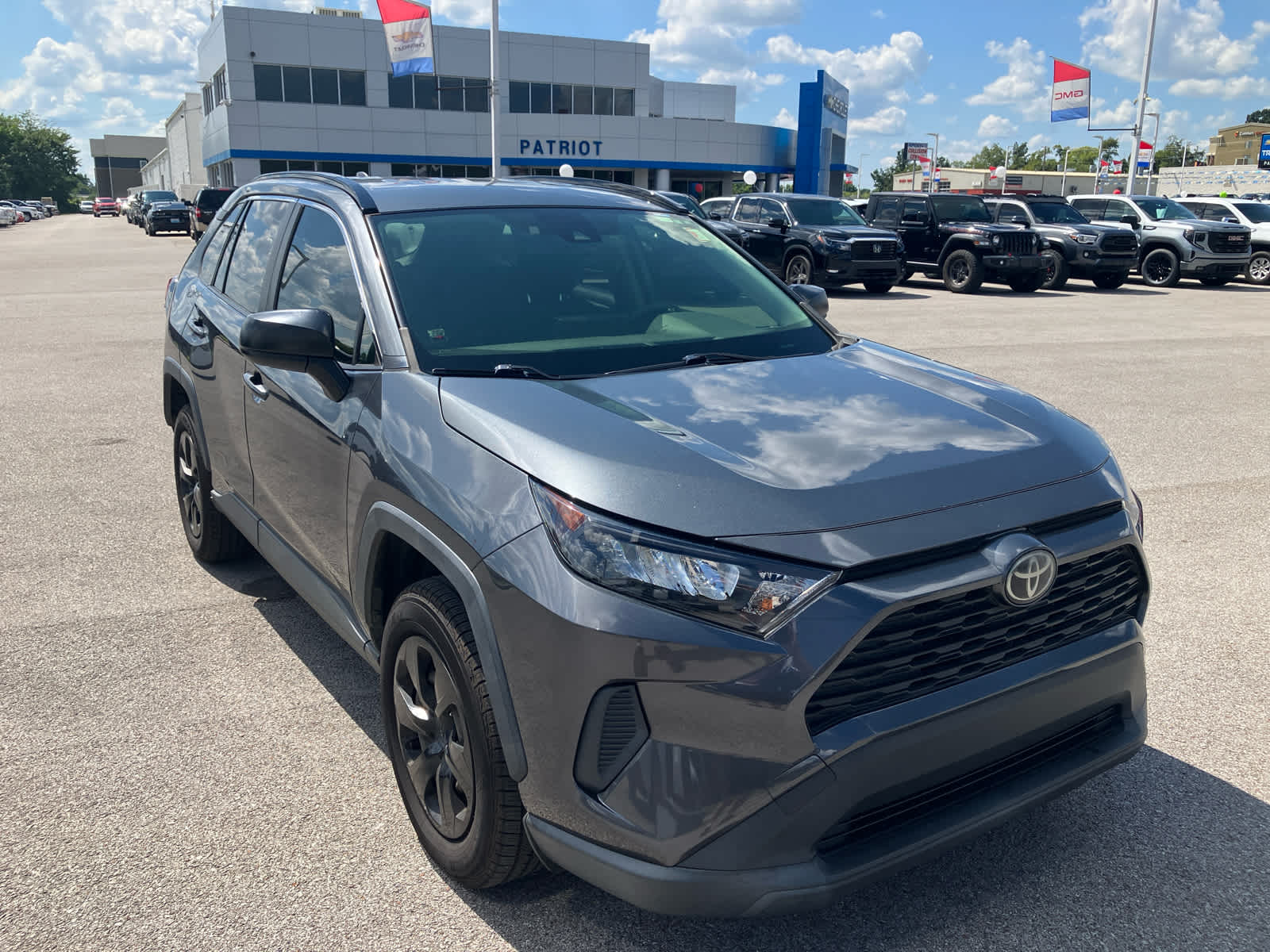 2020 Toyota RAV4 LE