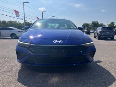 2024 Hyundai Elantra SE