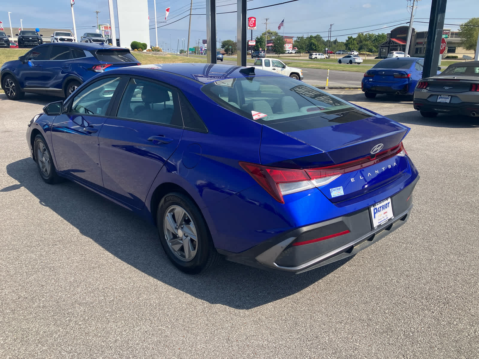2024 Hyundai Elantra SE