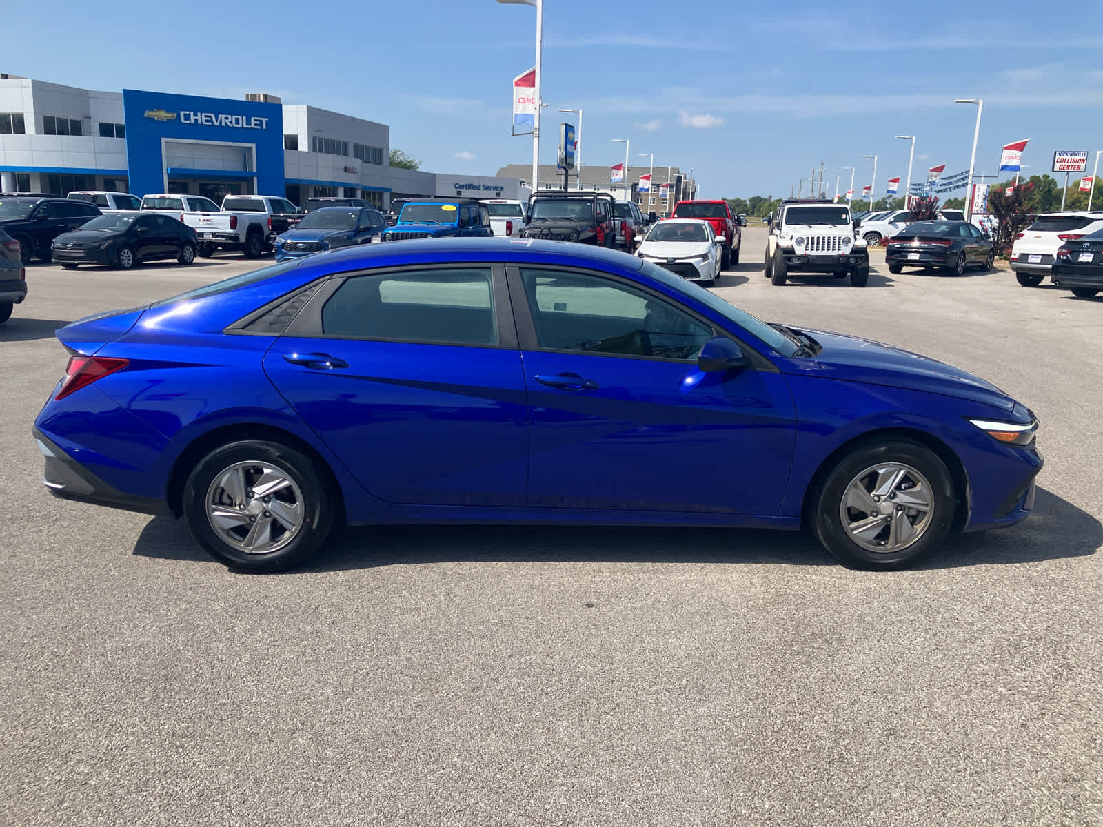 2024 Hyundai Elantra SE