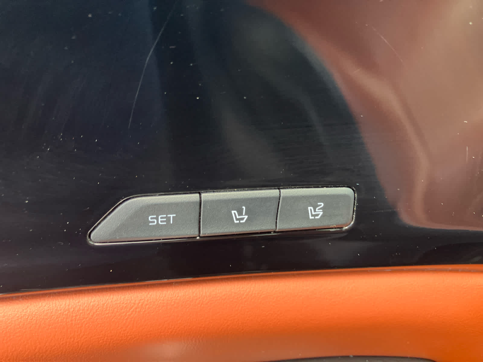 2023 Kia Carnival SX