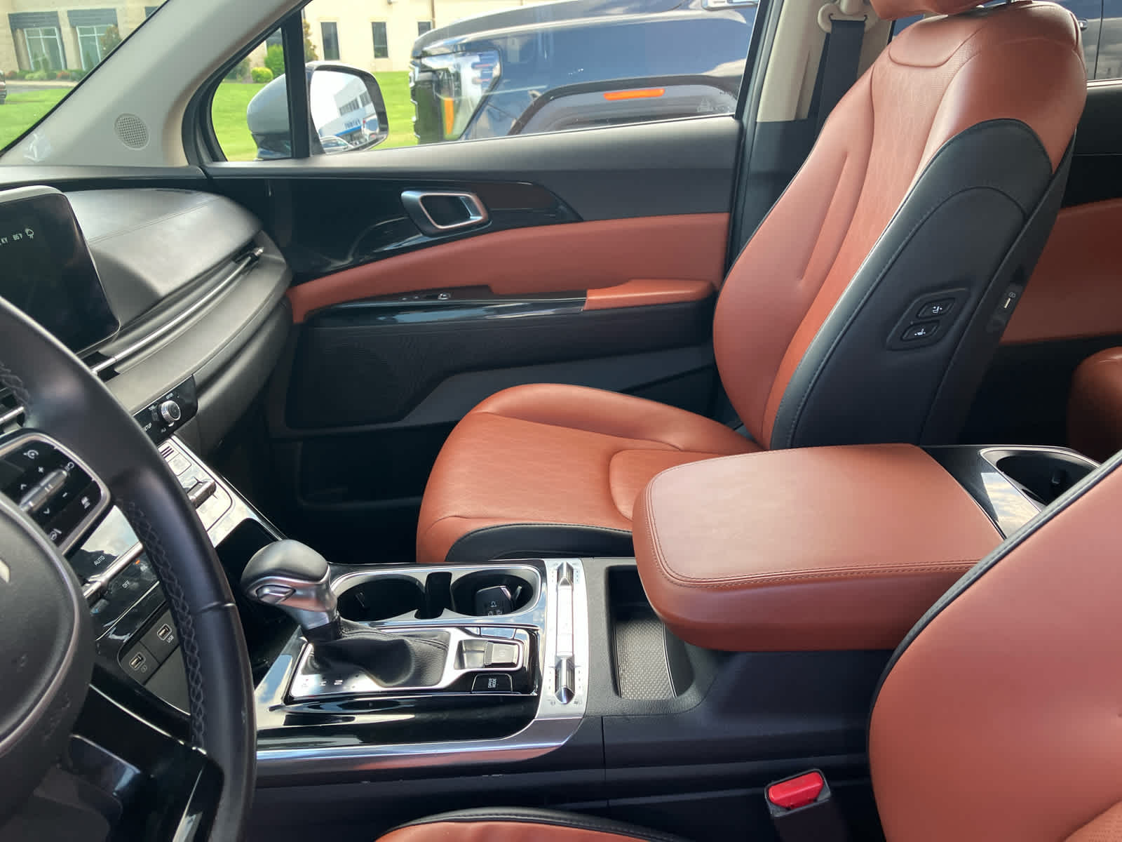 2023 Kia Carnival SX